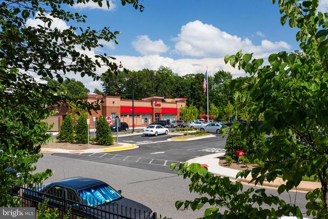 12805 FAIR BRIAR LN, Fairfax, VA 22033