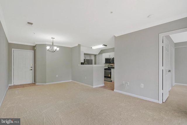 12805 FAIR BRIAR LN, Fairfax, VA 22033