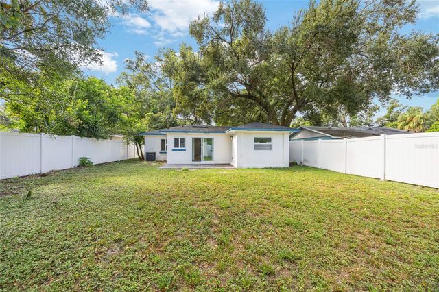 1720 SE LAMBRIGHT STREET, Tampa, FL 33610