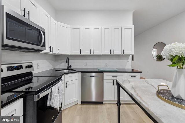 647 S 55TH ST, Philadelphia, PA 19143