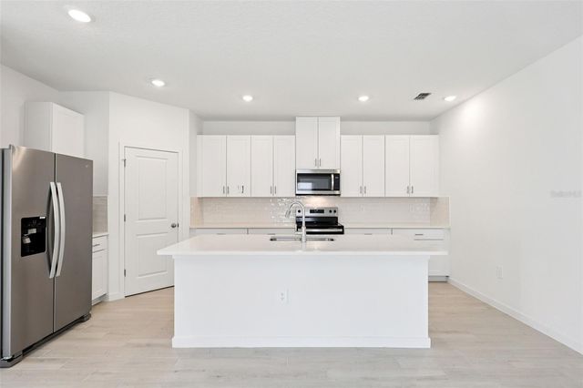 68 WANDERING CREEK WAY, Palm Coast, FL 32164