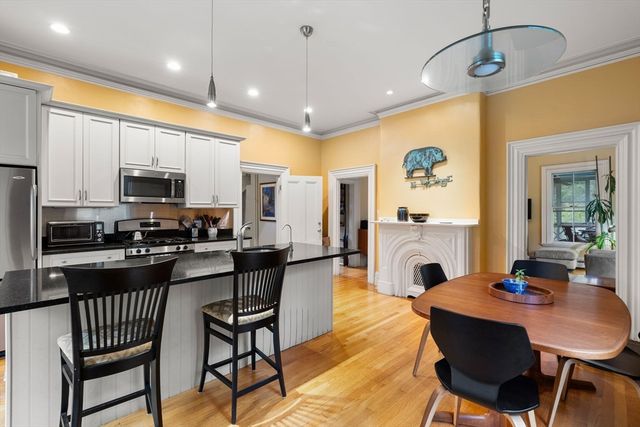 212 Chestnut Ave, Boston, MA 02130