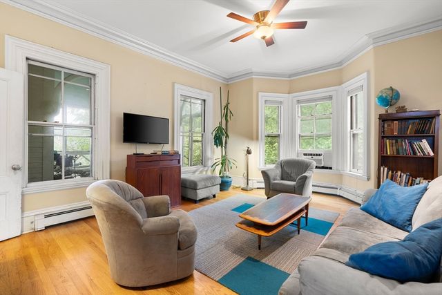 212 Chestnut Ave, Boston, MA 02130