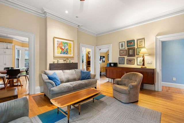 212 Chestnut Ave, Boston, MA 02130