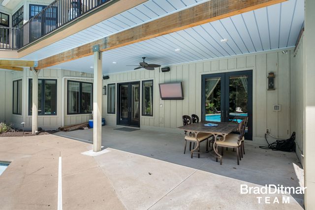 1099 Skyevale Ne, Ada Twp, MI 49301