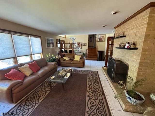 468 Lackawanna Ave, Woodland Park, NJ 07424