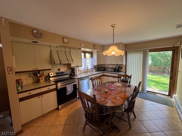 468 Lackawanna Ave, Woodland Park, NJ 07424
