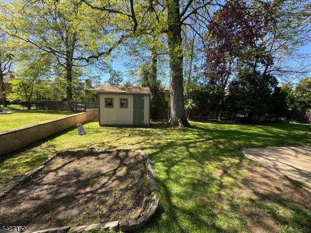 468 Lackawanna Ave, Woodland Park, NJ 07424