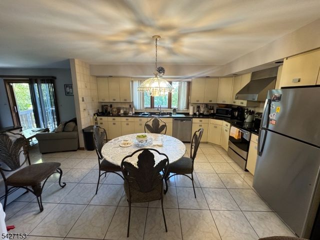 468 Lackawanna Ave, Woodland Park, NJ 07424
