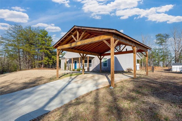 67 Sawblade Ridge, Marietta, SC 29661