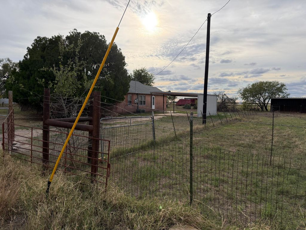 Image 24 of property listing at 745 Broadway Street, Mereta, TX 76940