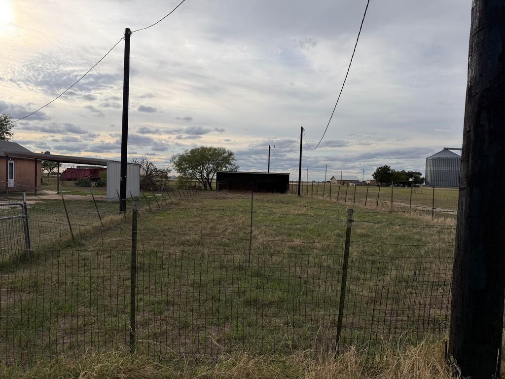 Image 28 of property listing at 745 Broadway Street, Mereta, TX 76940