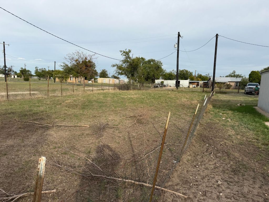 Image 31 of property listing at 745 Broadway Street, Mereta, TX 76940