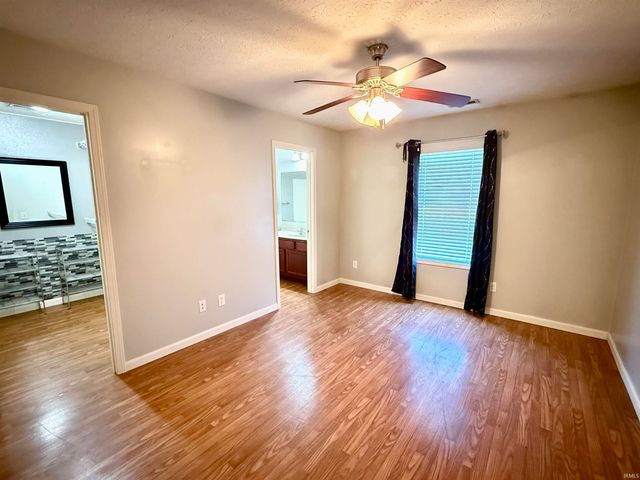 7917 Drake Drive, Chandler, IN 47610