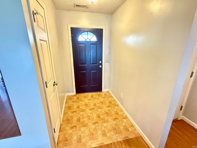 7917 Drake Drive, Chandler, IN 47610