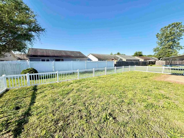 7917 Drake Drive, Chandler, IN 47610