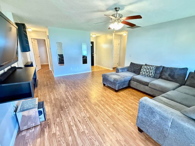 7917 Drake Drive, Chandler, IN 47610