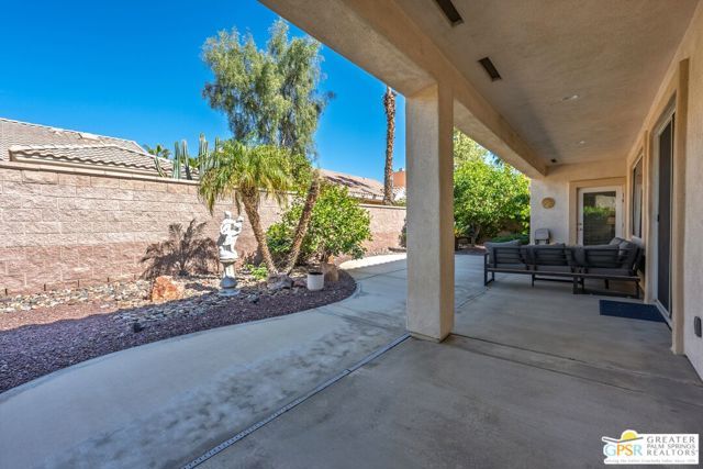 78254 Grape Arbor Avenue, Palm Desert, CA 92211