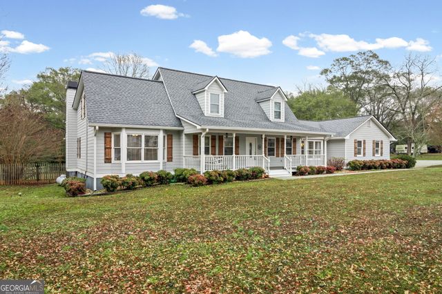 8 Cameron Street, Moreland, GA 30259