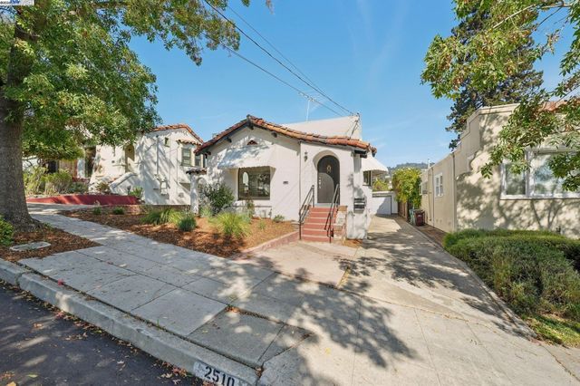 2510 Delmer St, Oakland, CA 94602