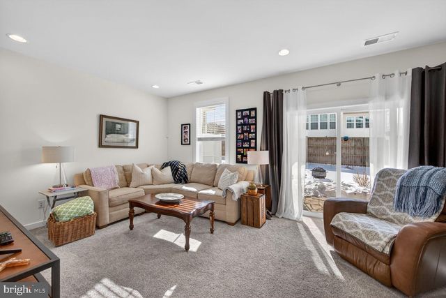 42409 ARCOLA VISTA TER, Sterling, VA 20166