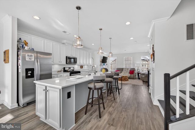 42409 ARCOLA VISTA TER, Sterling, VA 20166