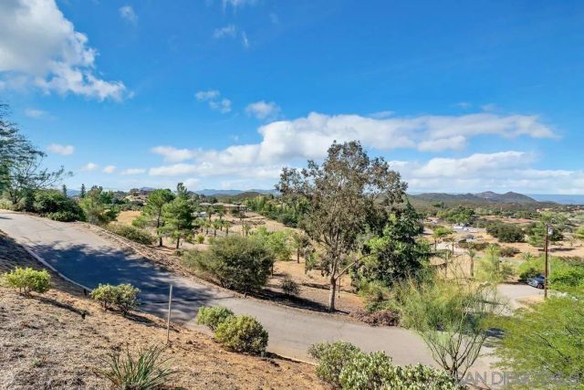 23611-13 Old Ranch Rd, Alpine, CA 91901