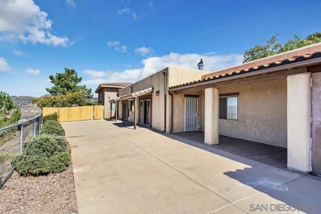 23611-13 Old Ranch Rd, Alpine, CA 91901