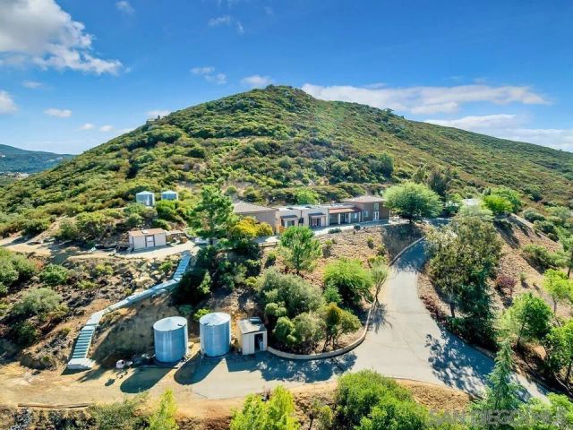 23611-13 Old Ranch Rd, Alpine, CA 91901