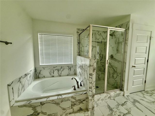 932 Brookmere Court, Atlanta, GA 30349