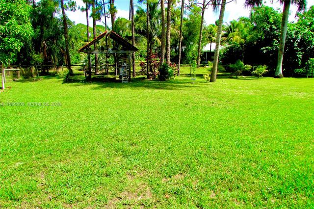 13677 Temple Blvd, West Palm Beach, FL 33412