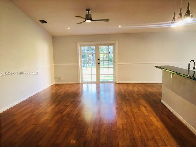 13677 Temple Blvd, West Palm Beach, FL 33412