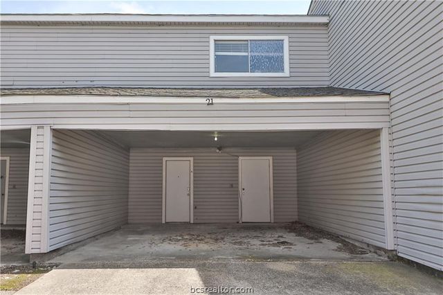 1500 Olympia Way 21, College Station, TX 77840