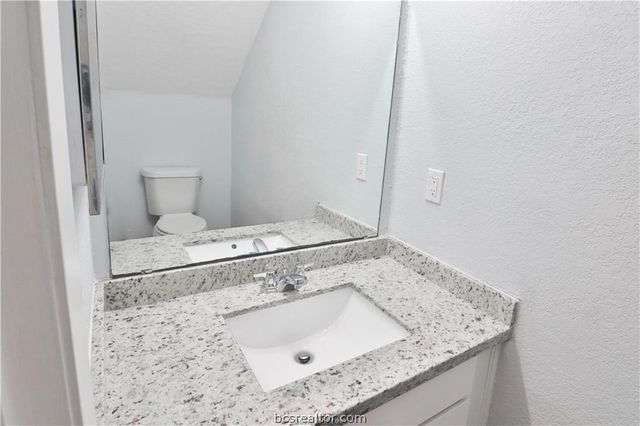 1500 Olympia Way 21, College Station, TX 77840