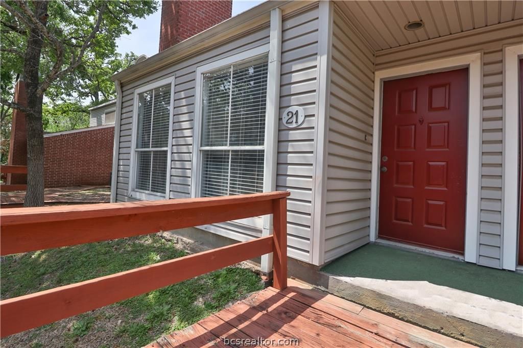 1500 Olympia Way 21, College Station, TX 77840