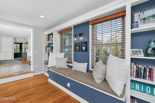 3 Cephalonia Drive, Niskayuna, NY 12309