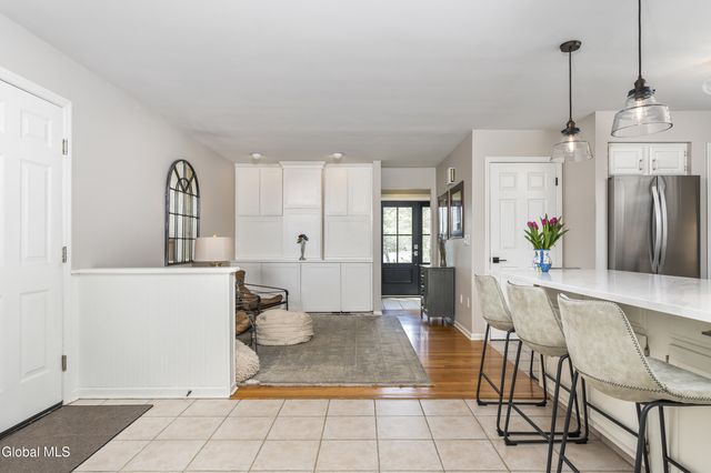 3 Cephalonia Drive, Niskayuna, NY 12309