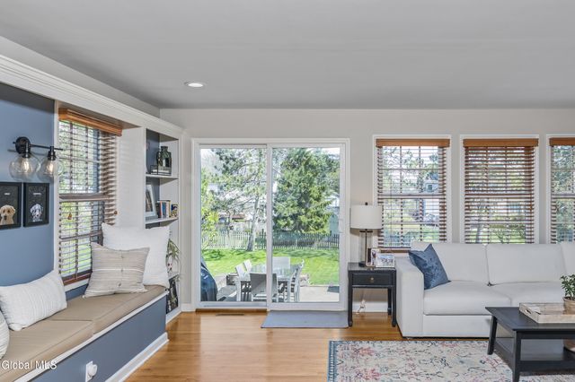3 Cephalonia Drive, Niskayuna, NY 12309