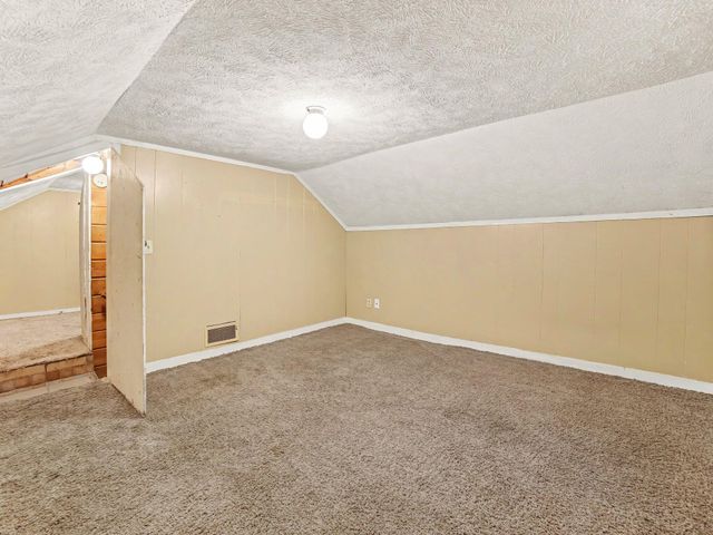 942 Amity Avenue, Muskegon City, MI 49442