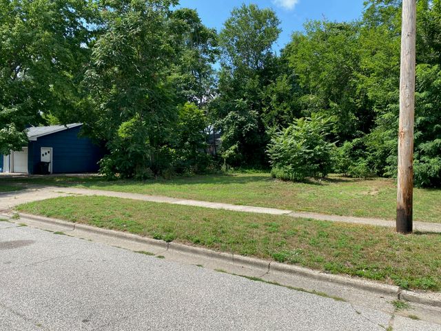 942 Amity Avenue, Muskegon City, MI 49442