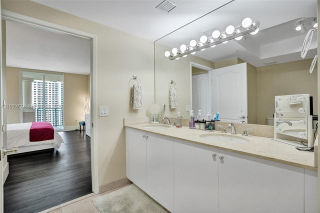 17555 Atlantic Boulevard 1202, Sunny Isles Beach, FL 33160