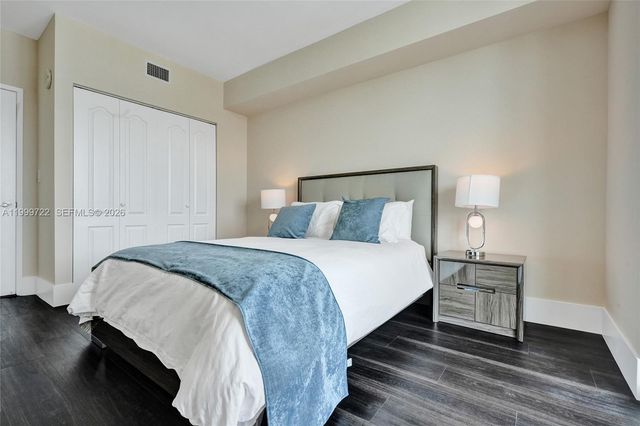 17555 Atlantic Boulevard 1202, Sunny Isles Beach, FL 33160
