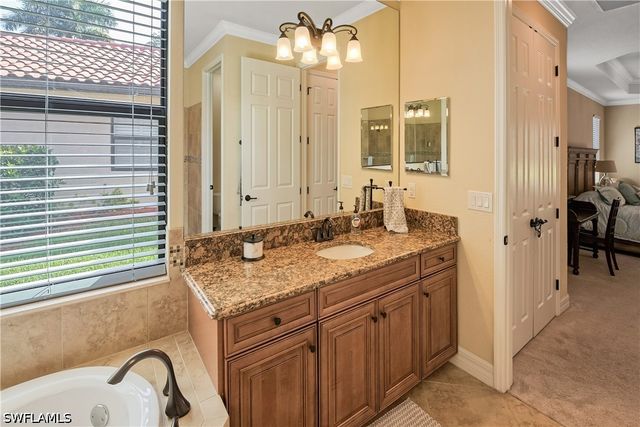 9215 Veneto LN, Naples, FL 34113