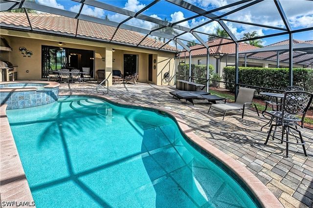 9215 Veneto LN, Naples, FL 34113