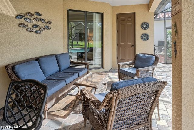 9215 Veneto LN, Naples, FL 34113