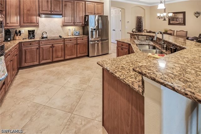 9215 Veneto LN, Naples, FL 34113