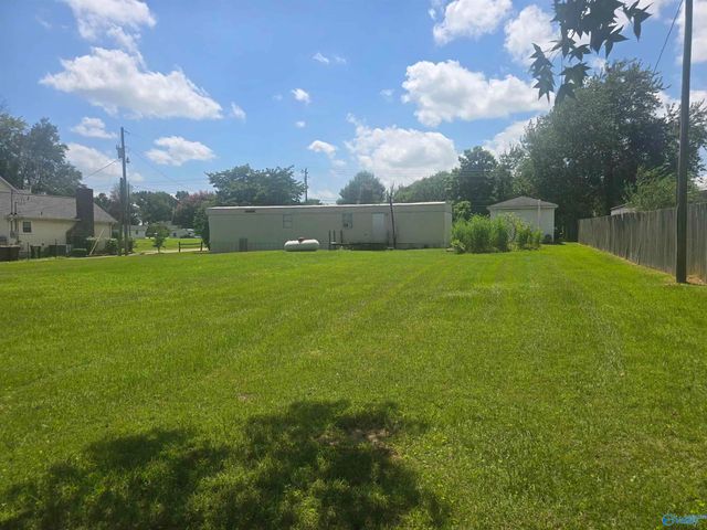 15472 East Limestone Road, Harvest, AL 35749