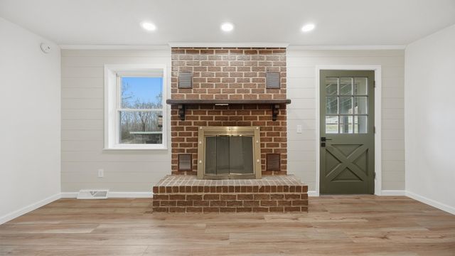 379 Pleasant View Circle, Jasper, TN 37347