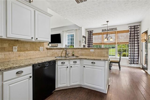 5059 Weatherstone Drive, Buford, GA 30519