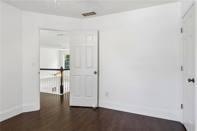 5059 Weatherstone Drive, Buford, GA 30519